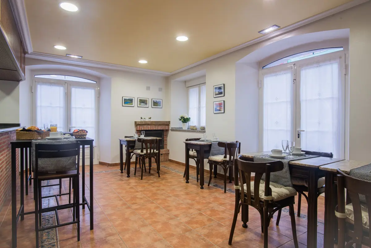 La Lonja, Amieva, Asturias. Hotel, Apartamentos